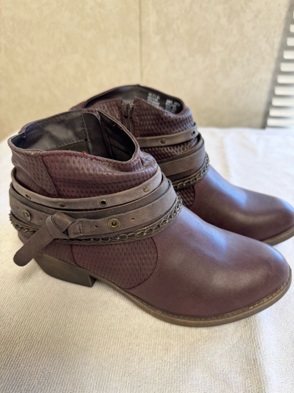 Kohl's Women's Maroon Ankle Booties with Wrap Straps